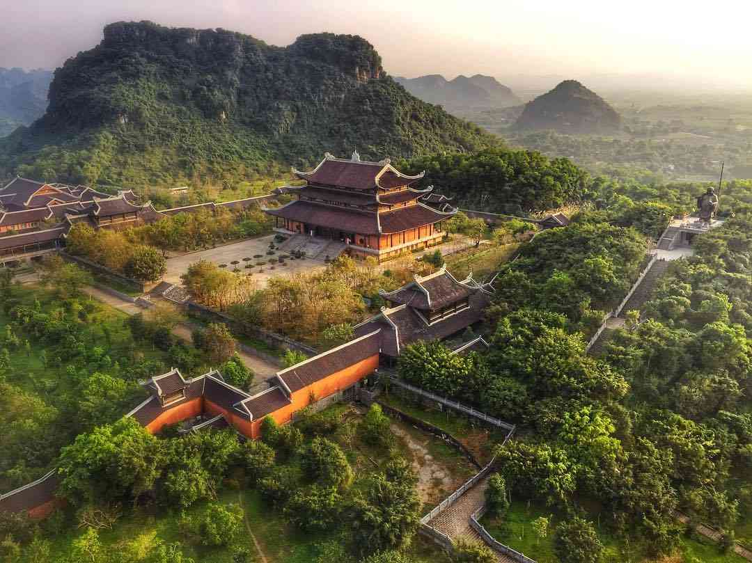 Du lịch Ninh B&igrave;nh 2 ng&agrave;y 1 đ&ecirc;m