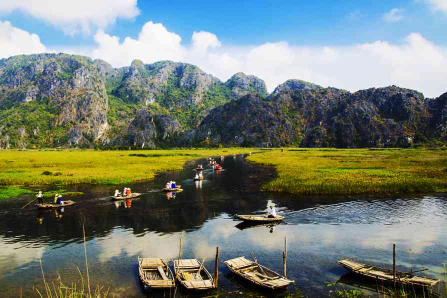 Đầm V&acirc;n Long