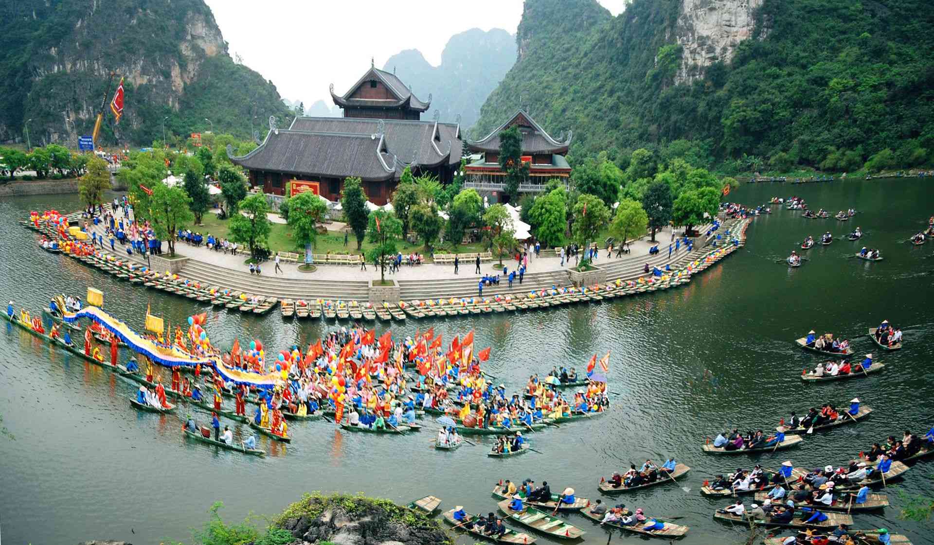 Tr&agrave;ng An n&ecirc;n đi tuyến n&agrave;o đẹp nhất