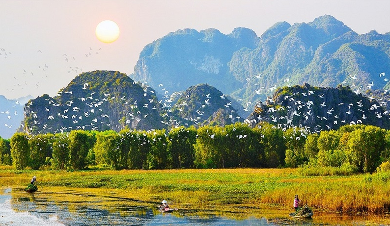 Khu du lịch Đầm V&acirc;n Long
