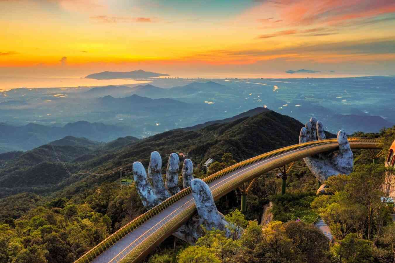 Cầu V&agrave;ng Đ&agrave; Nẵng 