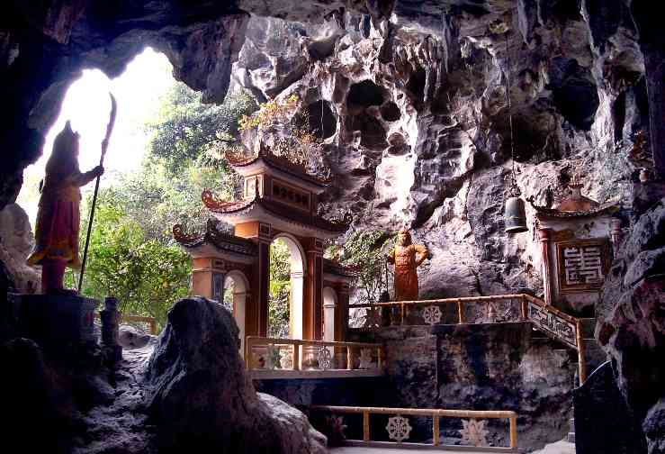 Đầm V&acirc;n Long