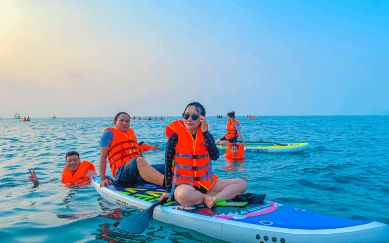 ch&egrave;o sup sơn tr&agrave;