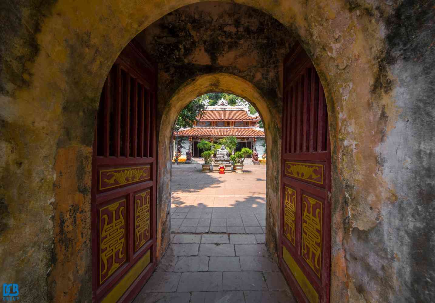 n&uacute;i ngũ h&agrave;nh sơn