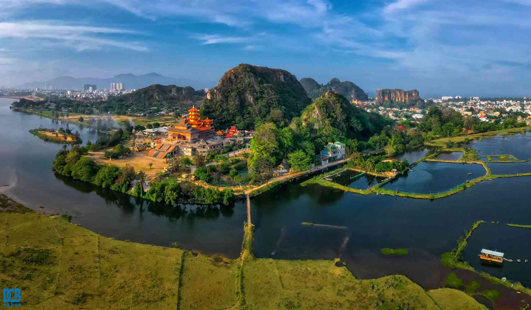 n&uacute;i ngũ h&agrave;nh sơn