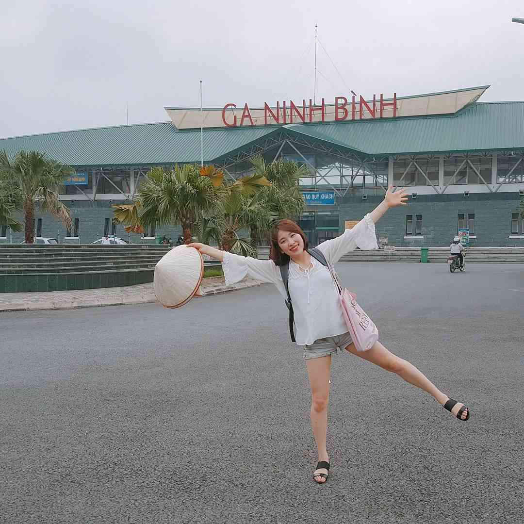 v&eacute; t&agrave;u H&agrave; Nội Ninh B&igrave;nh