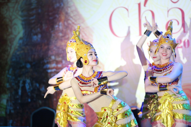  Mua v&eacute; du thuyền s&ocirc;ng H&agrave;n ở đ&acirc;u