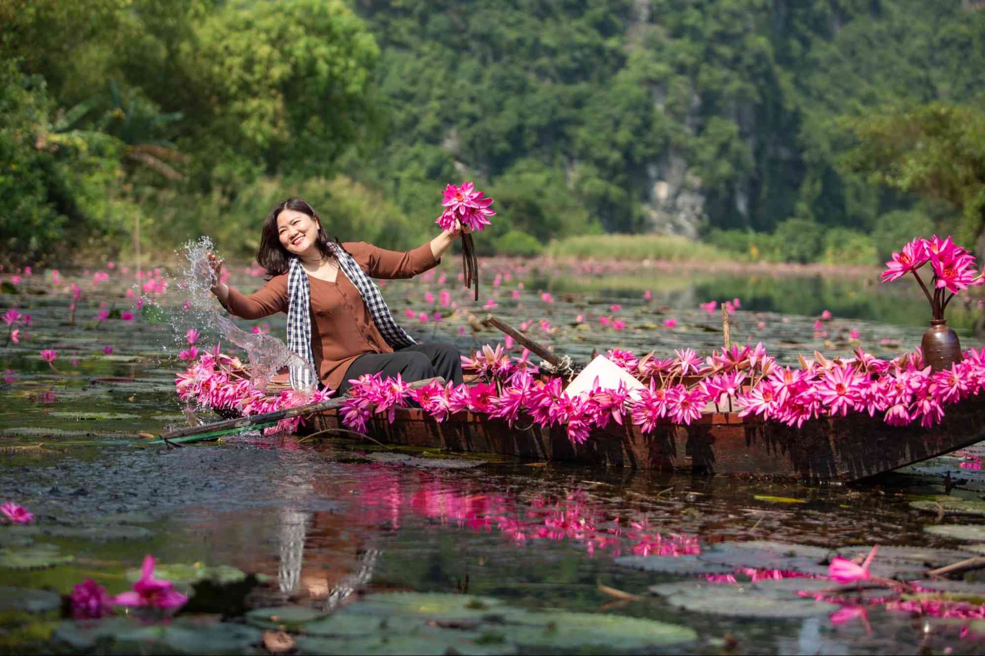 Gi&aacute; v&eacute; Thung Nắng Ninh B&igrave;nh