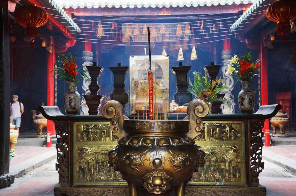 tet nen di chua nao