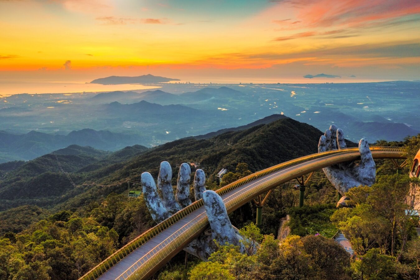 ngắm ho&agrave;ng h&ocirc;n ở Đ&agrave; Nẵng