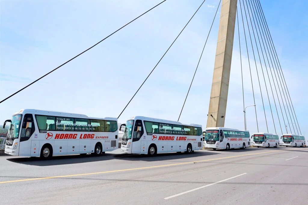 xe limousine H&agrave; Nội Đ&agrave; Nẵng
