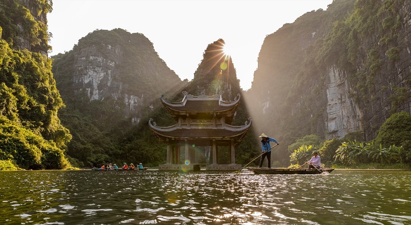 h&agrave;nh cung vũ l&acirc;m tr&agrave;ng an