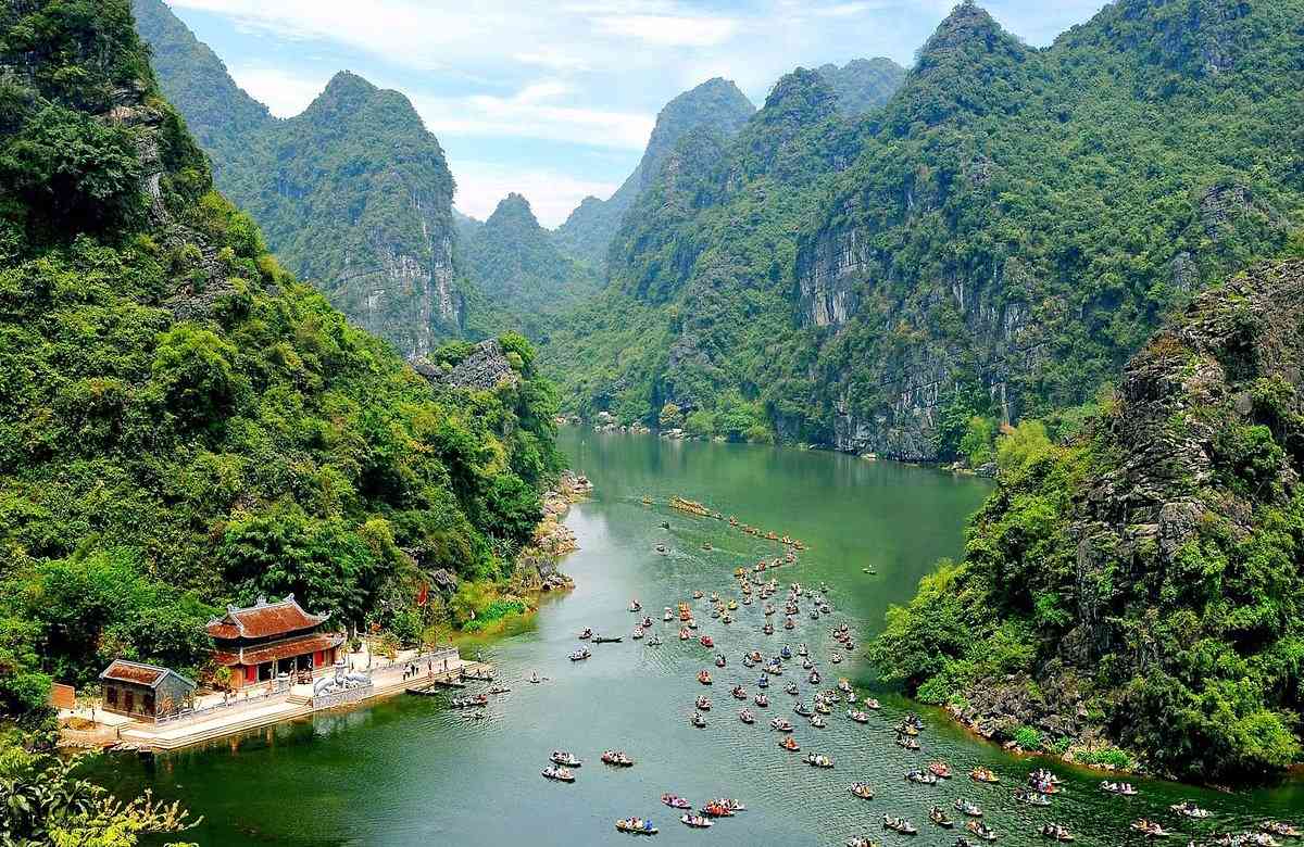 du xu&acirc;n Ninh B&igrave;nh