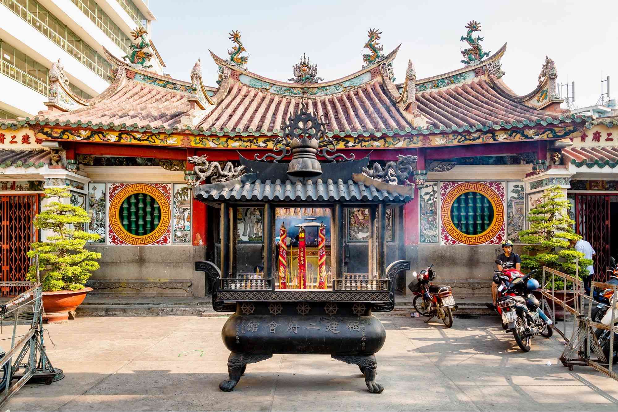 tet nen di chua nao