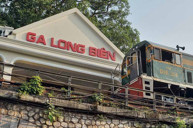 Đi tàu phải ra ga trước bao lâu
