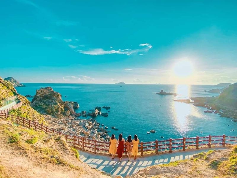 đi Quy Nhơn bằng t&agrave;u hỏa