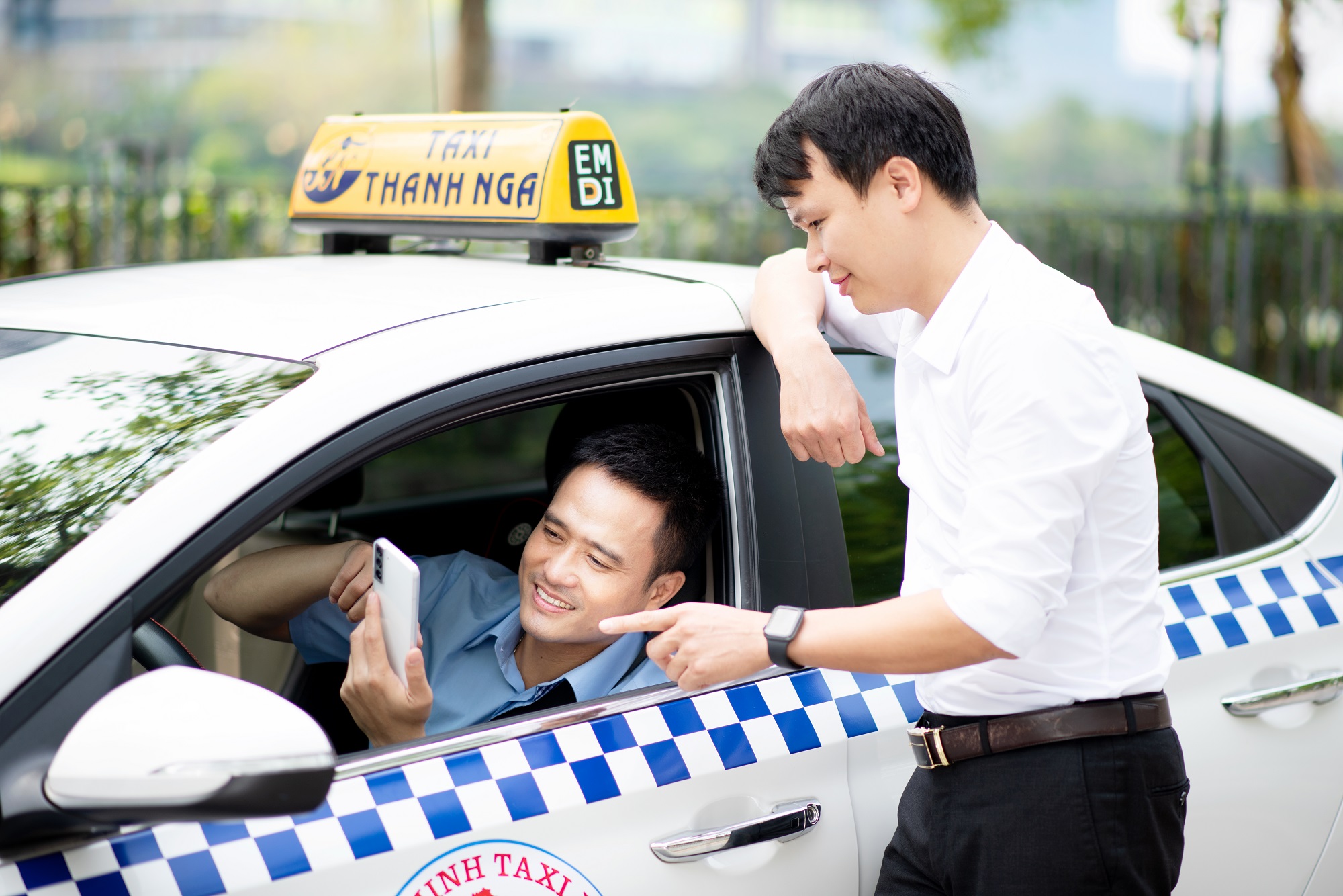 taxi H&agrave; Nội Nam Định