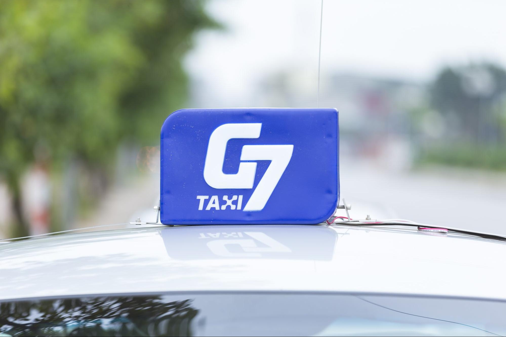 Đặt taxi s&acirc;n bay T&acirc;n Sơn Nhất 