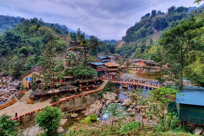 C&aacute;c bản ở Sapa