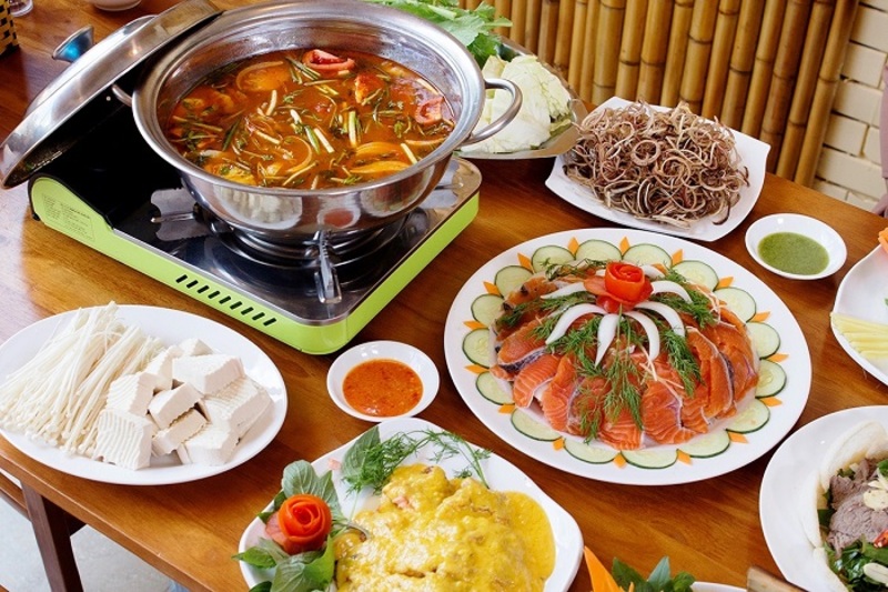 Lẩu c&aacute; hồi ở Sapa