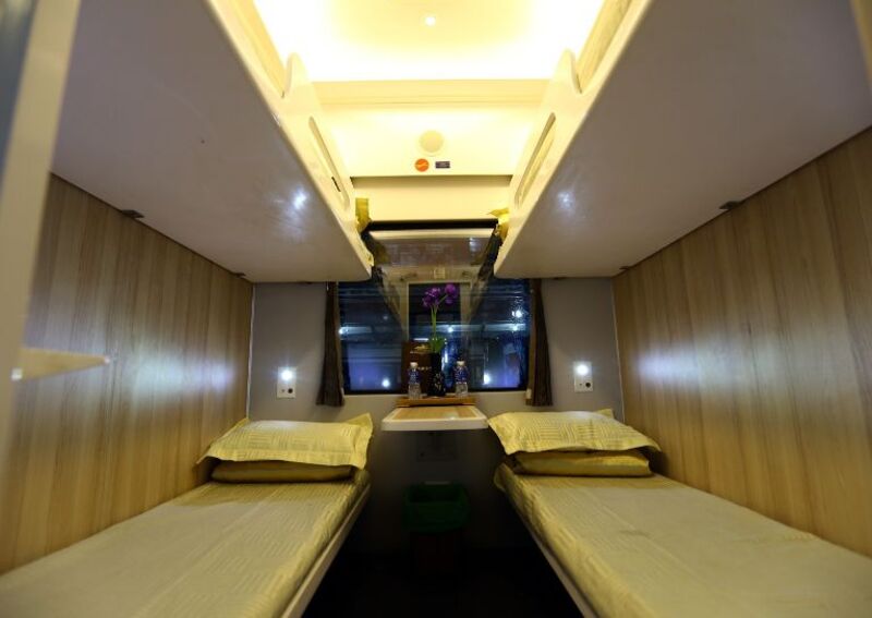 Đặt v&eacute; t&agrave;u Nha Trang S&agrave;i G&ograve;n