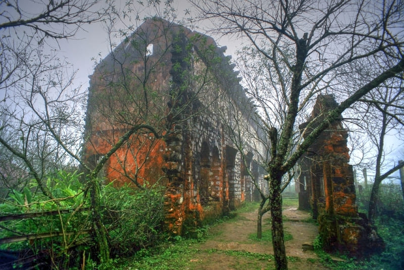Tu viện cổ Sapa