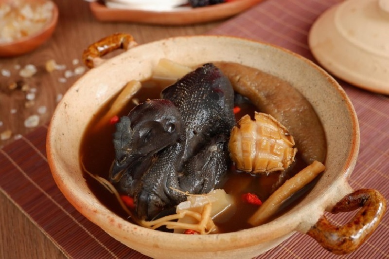 Kinh nghiệm ăn uống ở Sapa - G&agrave; đen 