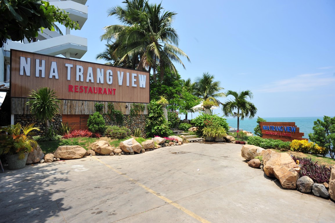nh&agrave; h&agrave;ng hải sản ngon ở Nha Trang
