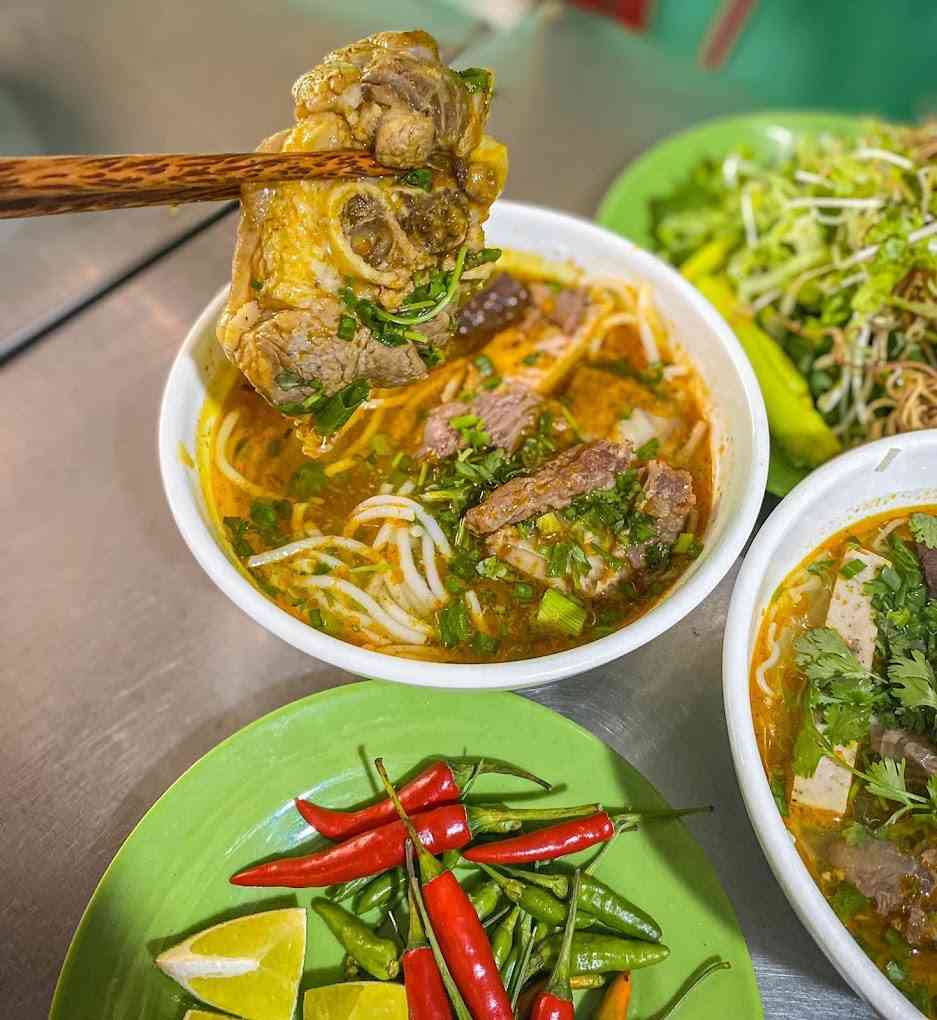 combo ăn s&aacute;ng tại Nha Trang