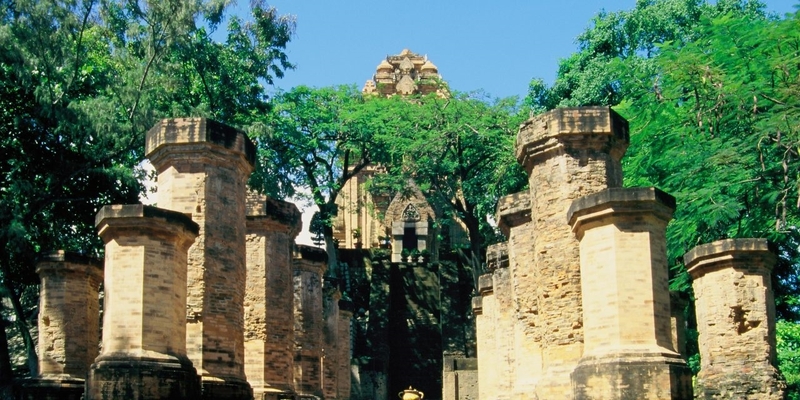 Th&aacute;p B&agrave; ở Nha Trang