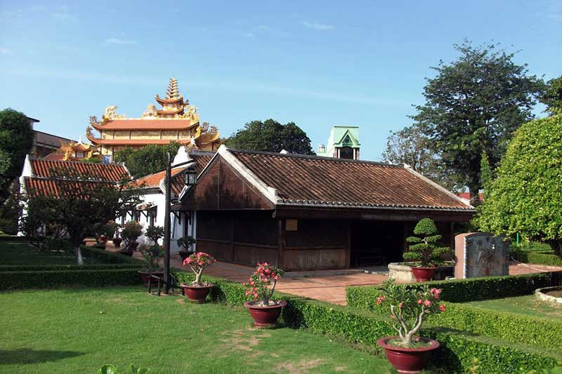 Trường Dục Th&agrave;nh