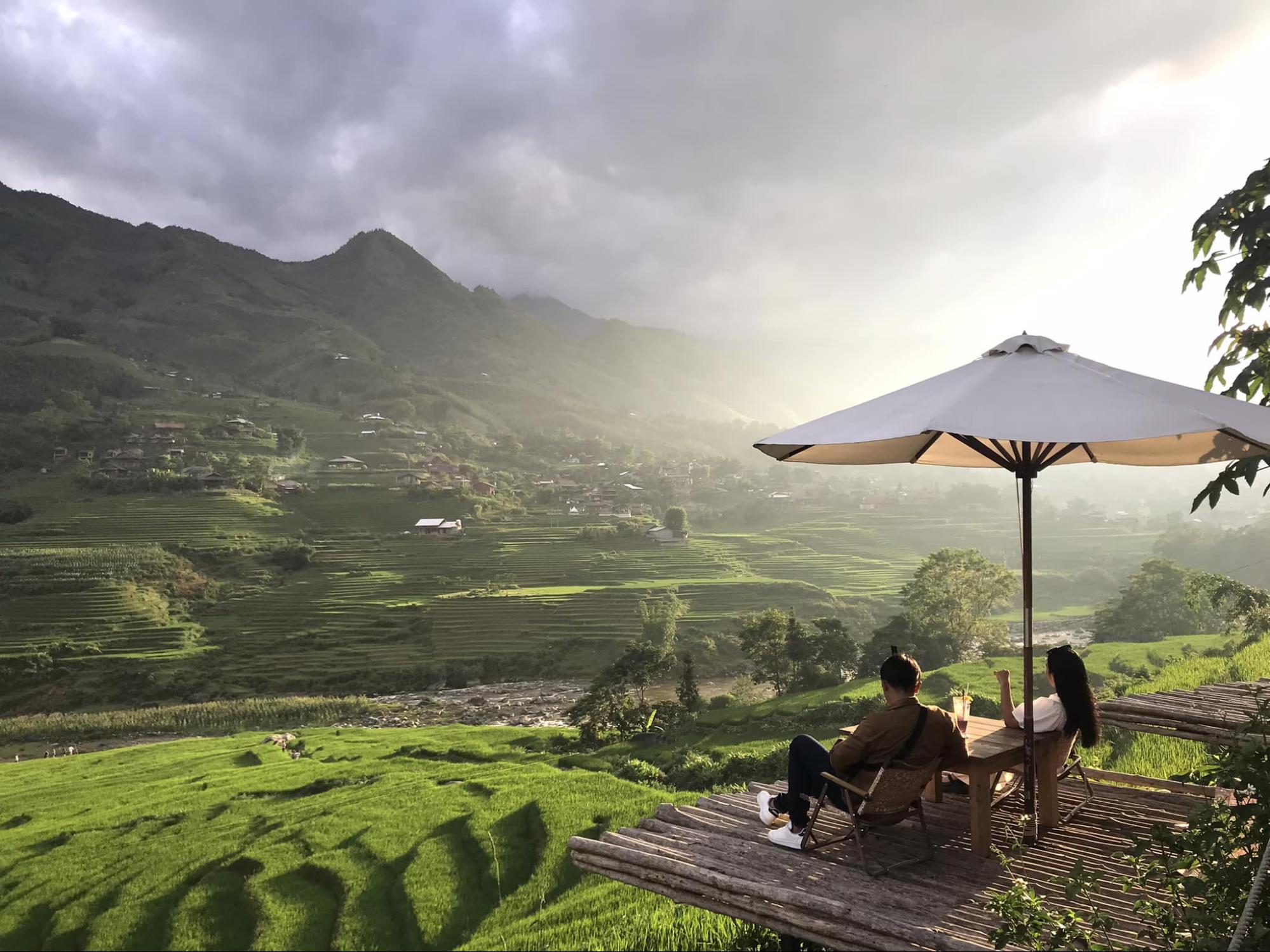 qu&aacute;n cafe ở Sapa