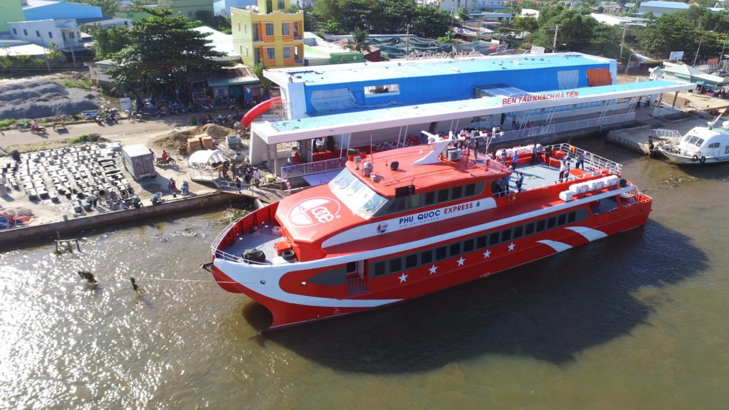 v&eacute; t&agrave;u h&agrave; ti&ecirc;n ph&uacute; quốc