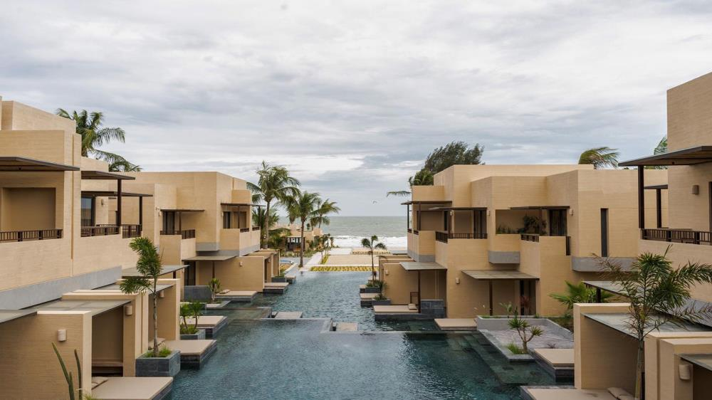 kh&aacute;ch sạn phan thiết gần biển
