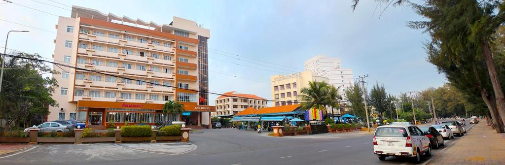 Kh&aacute;ch sạn trung t&acirc;m Phan Thiết