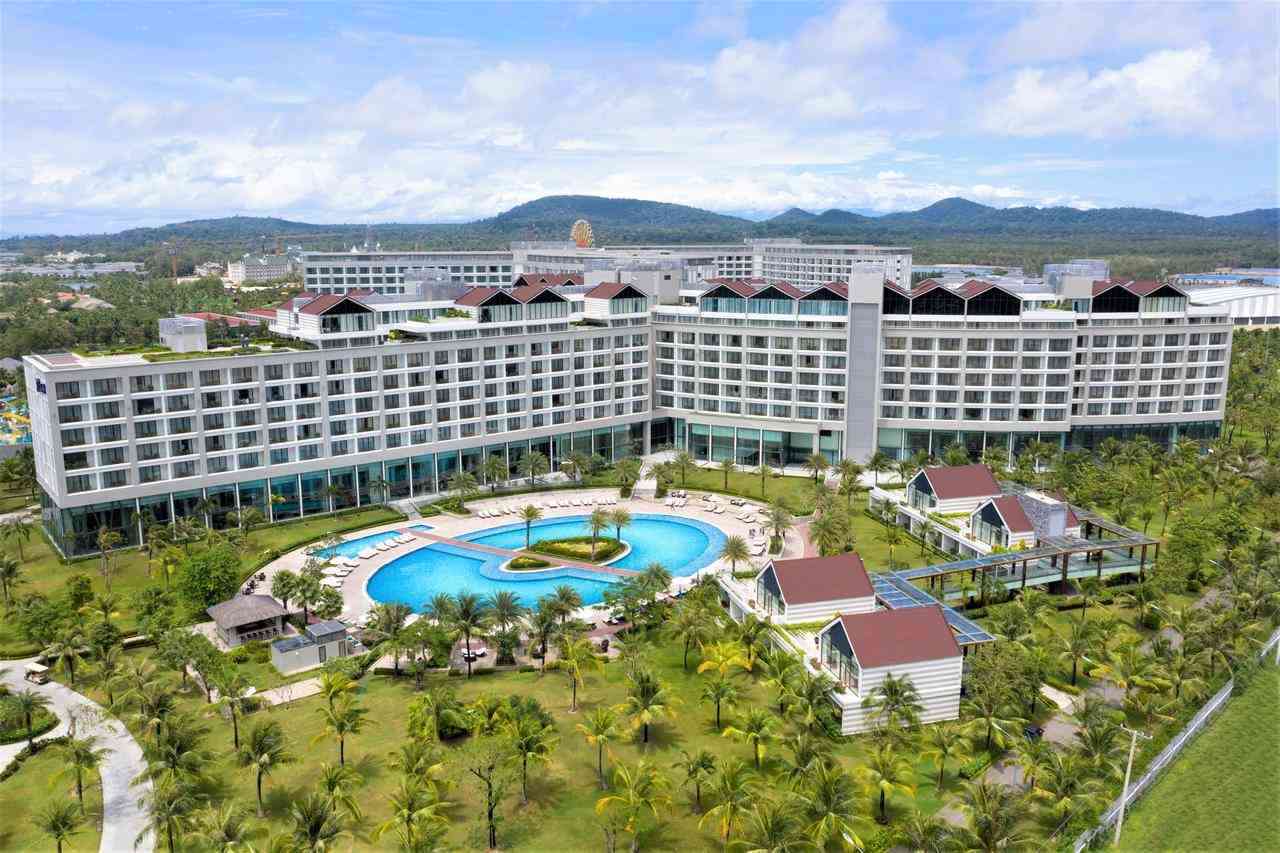 kh&aacute;ch sạn ph&uacute; quốc 5 sao