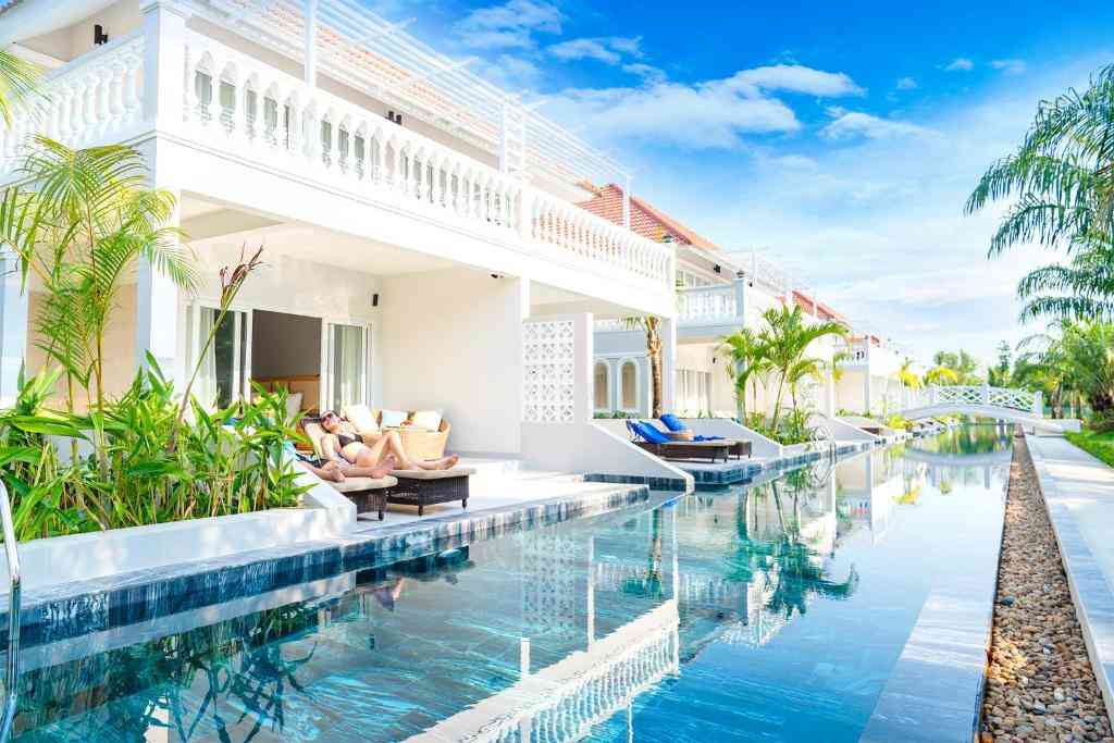 khách sạn phú quốc gần sân bay