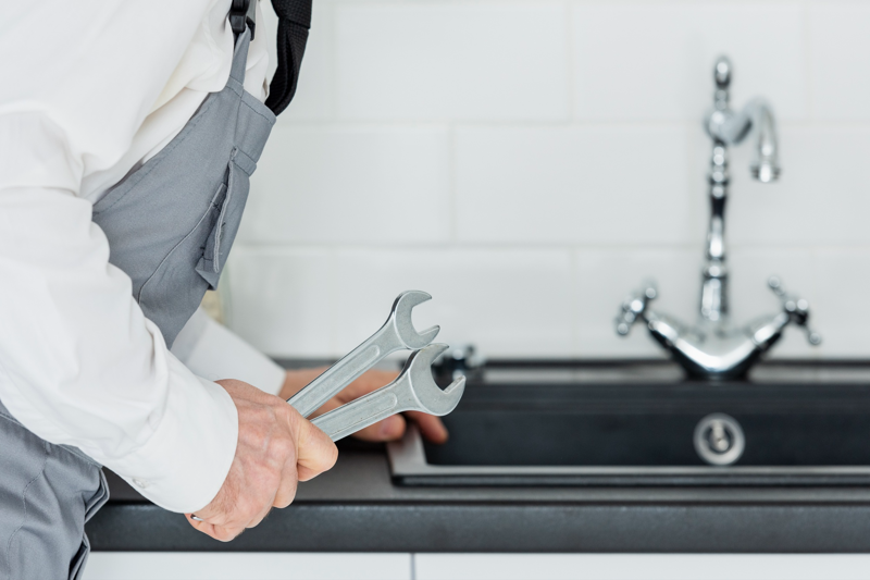 Nếu có tay nghề sửa chữa cơ khí/điện dân dụng, người khởi nghiệp có thể tham khảo ý tưởng kinh doanh dịch vụ này (Nguồn: Internet)