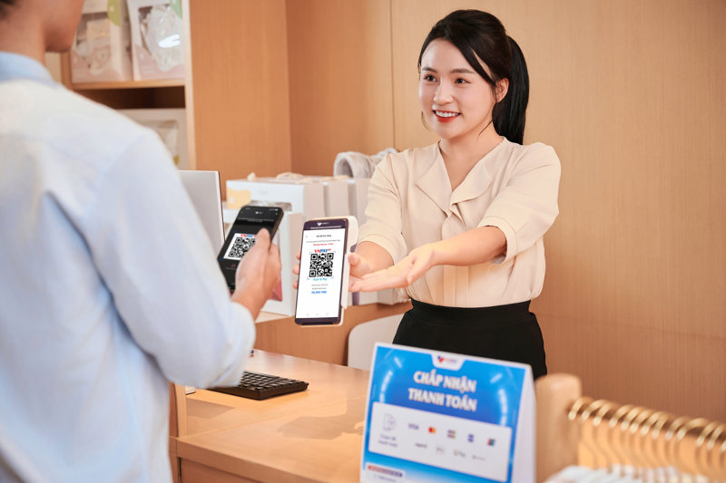 SmartPOS gi&uacute;p mở rộng kh&aacute;ch quốc tế, t&iacute;ch hợp thanh to&aacute;n đa phương thức v&agrave; hỗ trợ quản l&yacute; doanh thu minh bạch, tu&acirc;n thủ quy định thuế