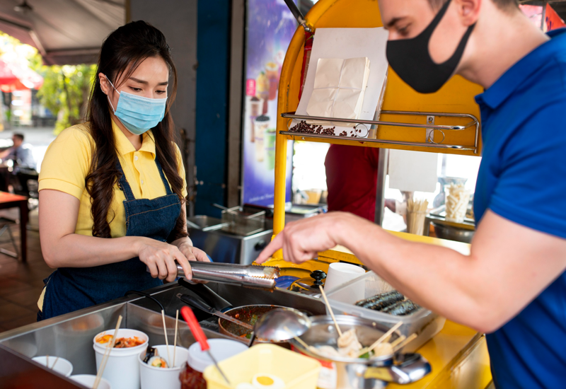 Kinh doanh thực phẩm dễ tạo thu nhập ổn định nhờ nhu cầu hằng ngày, nhưng cần giữ chất lượng đồng đều và vận hành tinh gọn để tối ưu hiệu quả (Nguồn: Internet)